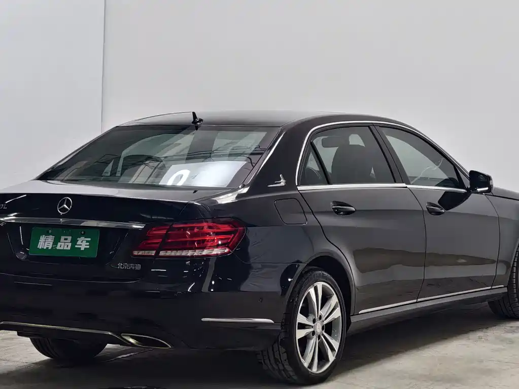 Mercedes-Benz E-Class — миниатюра 4