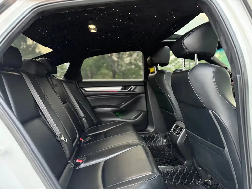Honda Accord — миниатюра 14