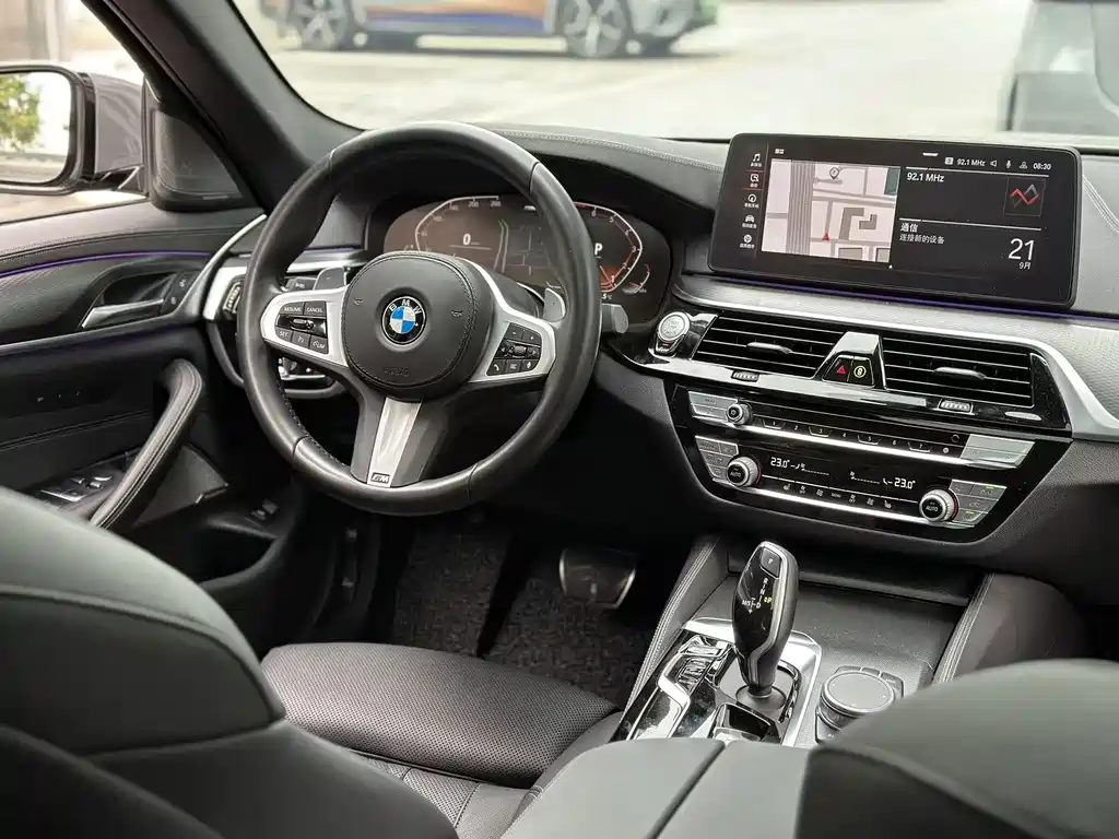 BMW 5 Series (Import) — миниатюра 10