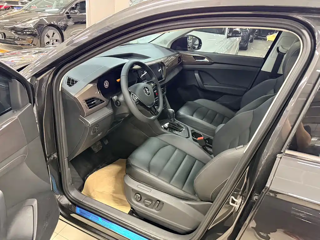 Volkswagen Tharu 2022 280TSI Luxury