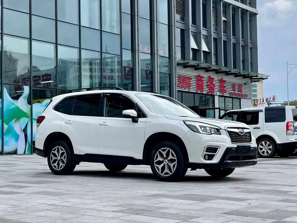 Subaru Forester 2021 2.0i Luxury