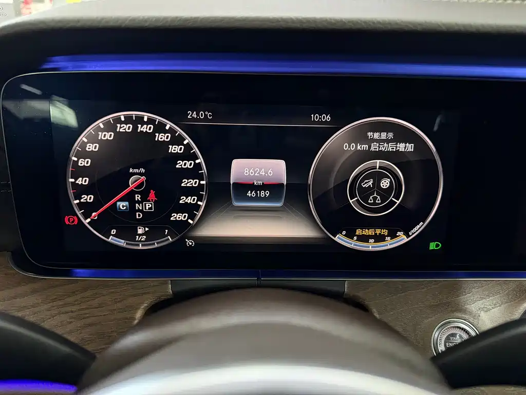 Mercedes-Benz E-Class — миниатюра 6
