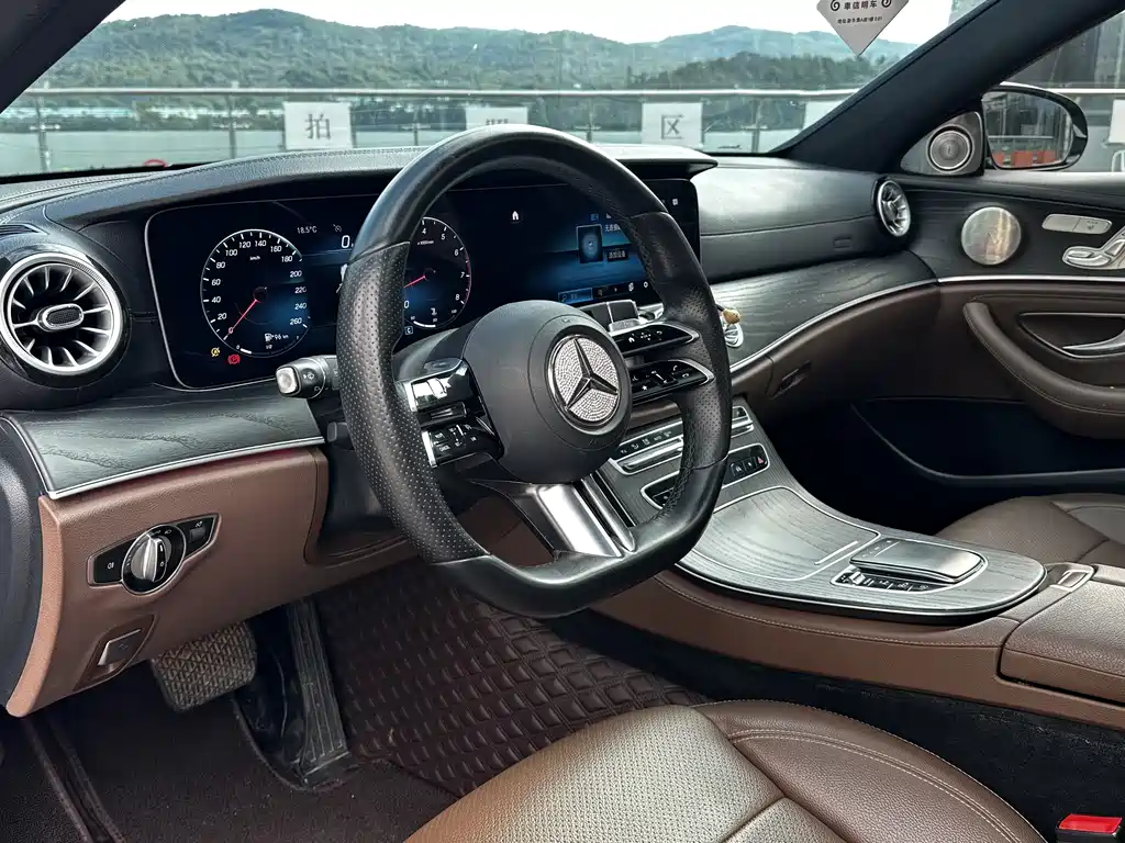 MERCEDES-BENZ  E CLASS