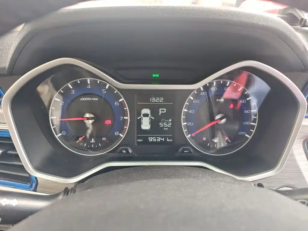 Geely Vision X3 — миниатюра 12