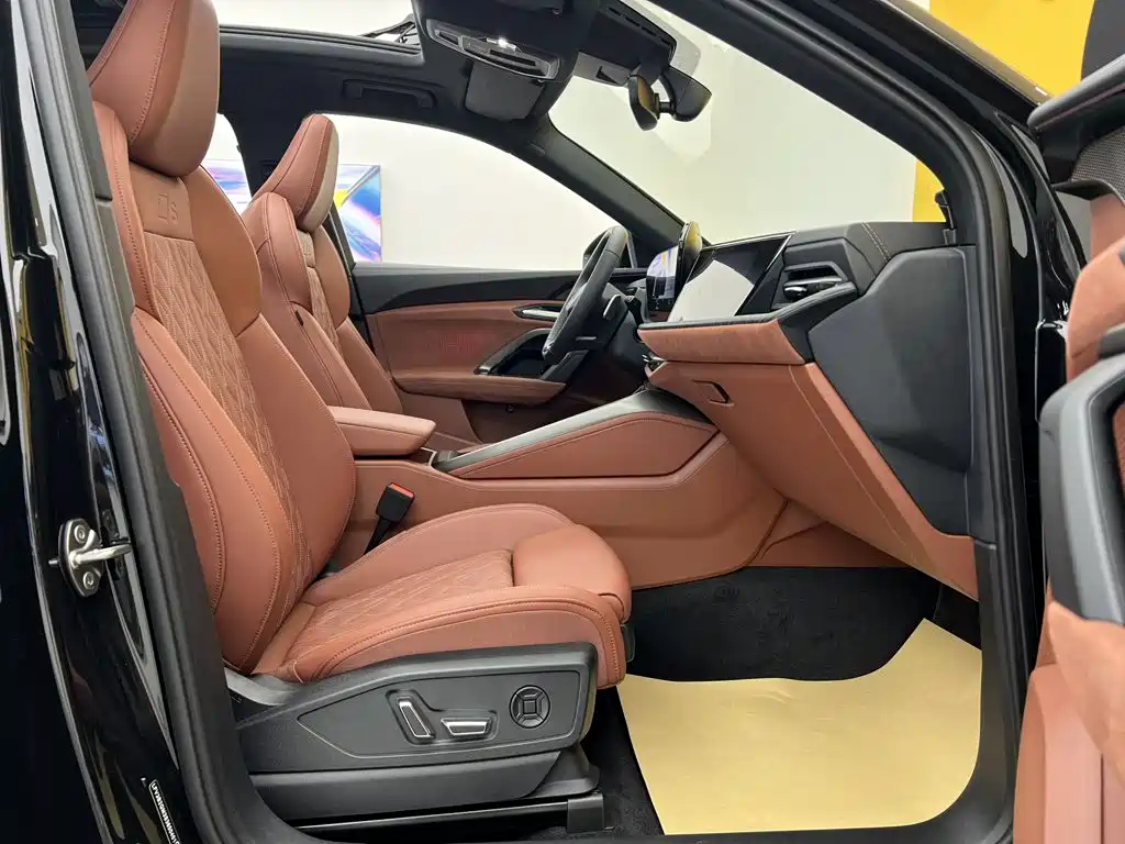 Audi Q5L — миниатюра 18