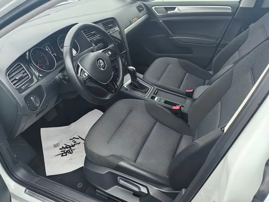 Volkswagen Golf — миниатюра 4