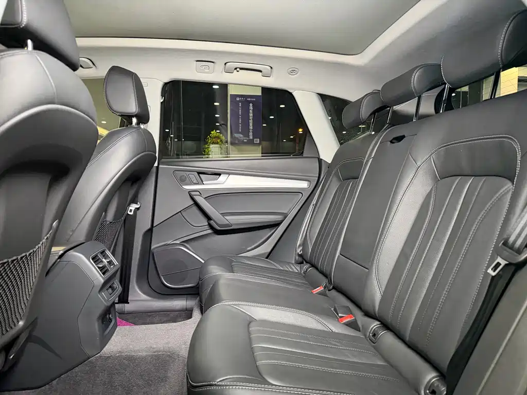 Audi Q5L — миниатюра 11