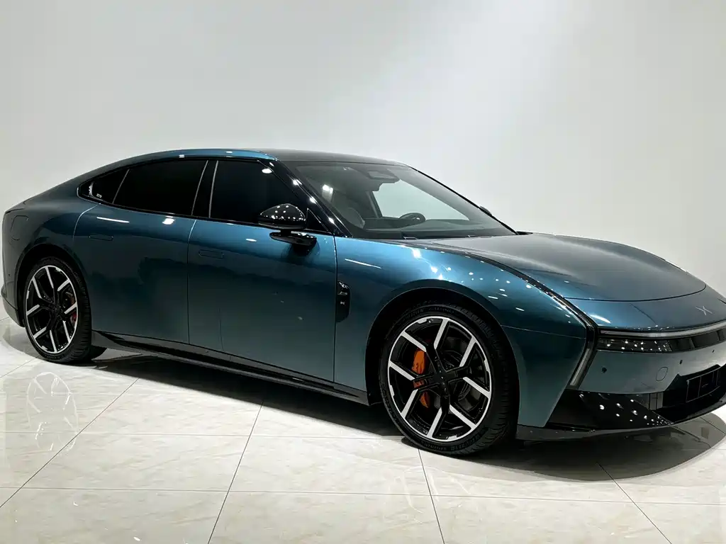 XPeng P7 — миниатюра 3