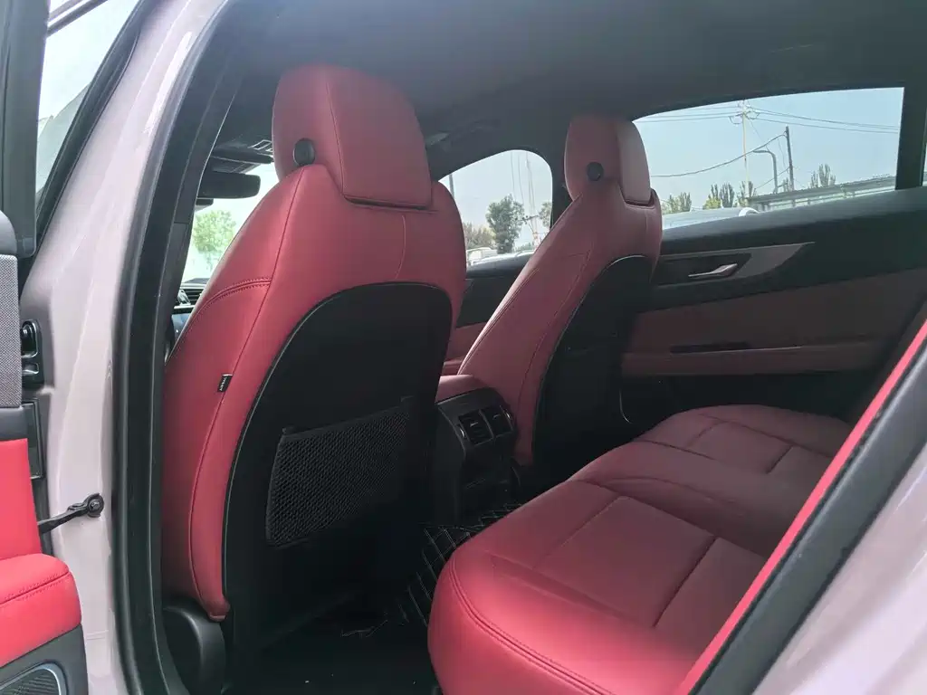 Jaguar XEL — миниатюра 8