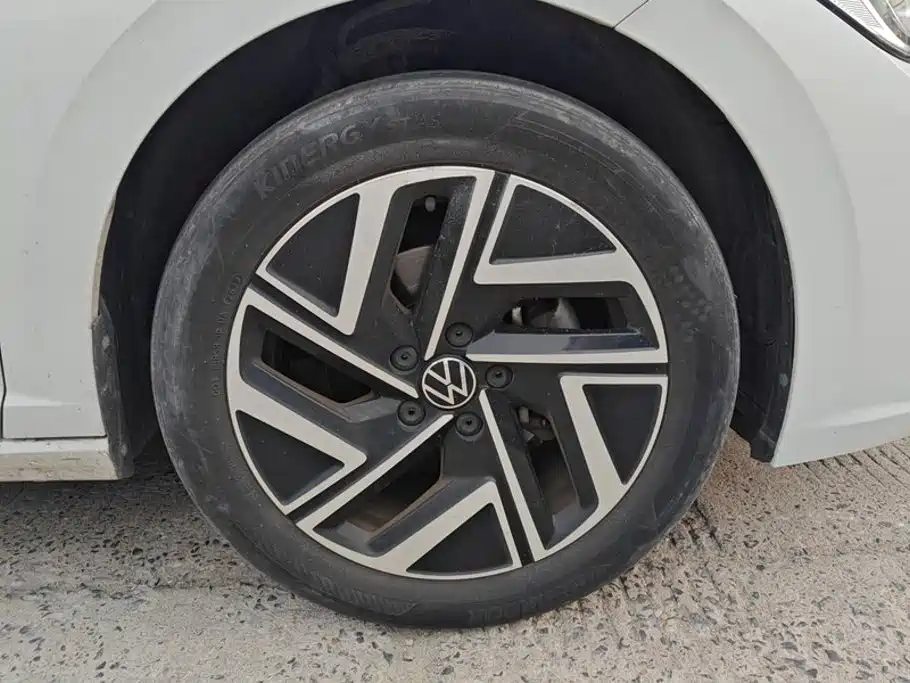Volkswagen Sagitar — миниатюра 6