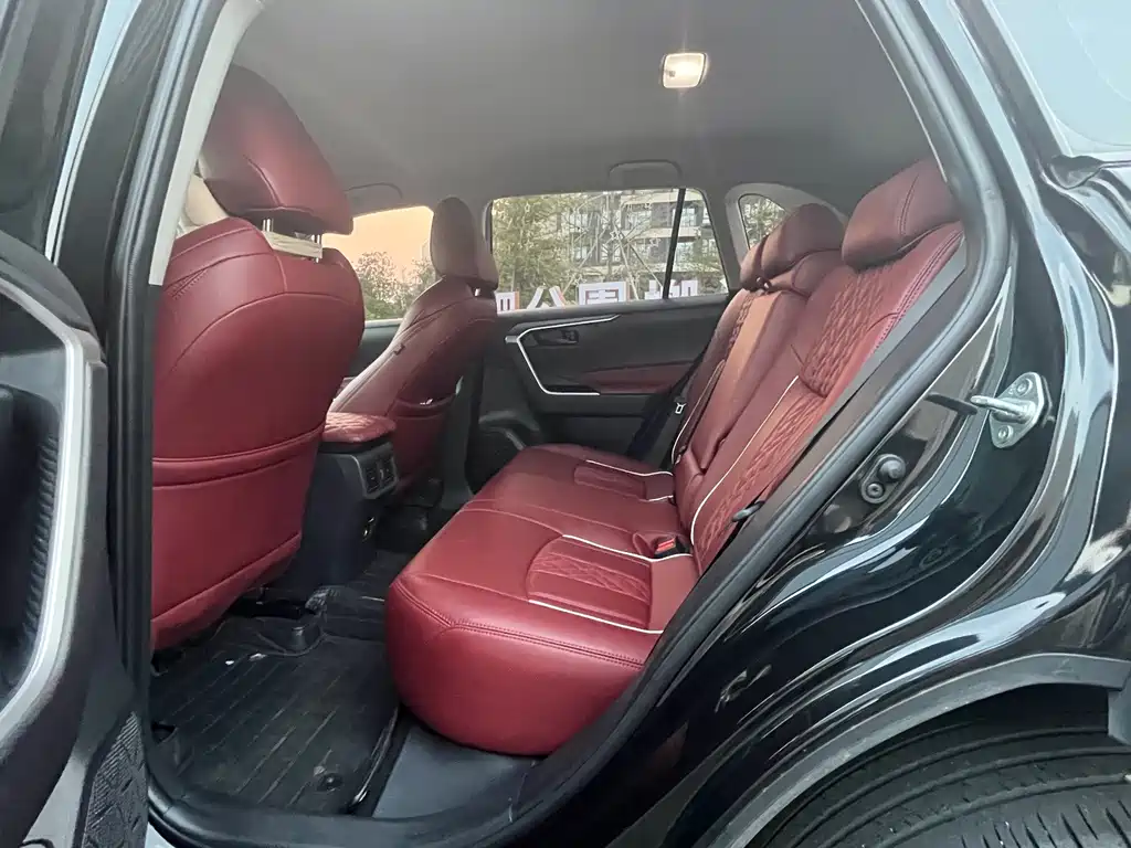 Toyota Wildlander — миниатюра 7