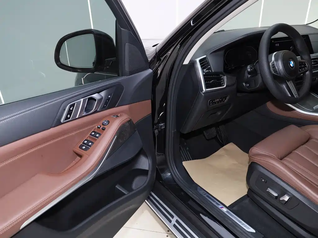 BMW X5 (Import) — миниатюра 29