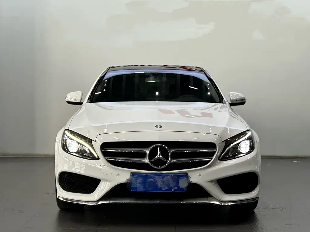 Mercedes-Benz C-Class — миниатюра 2