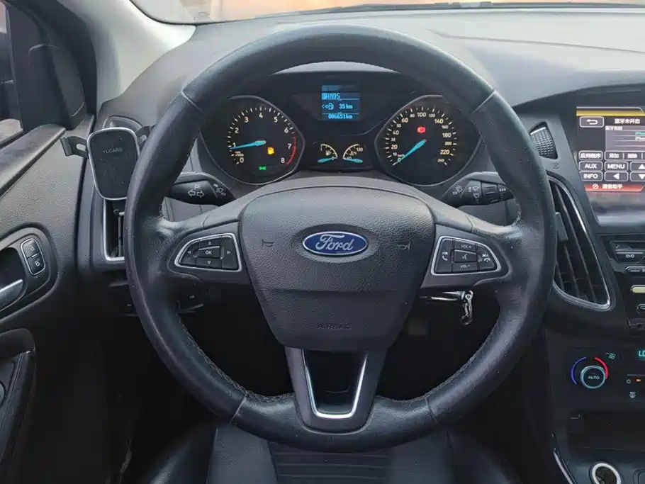 Ford Focus — миниатюра 15