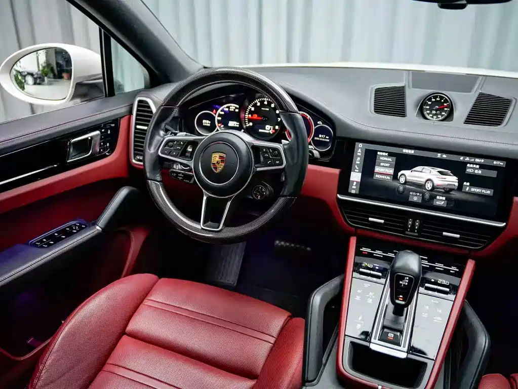 Porsche Cayenne — миниатюра 7