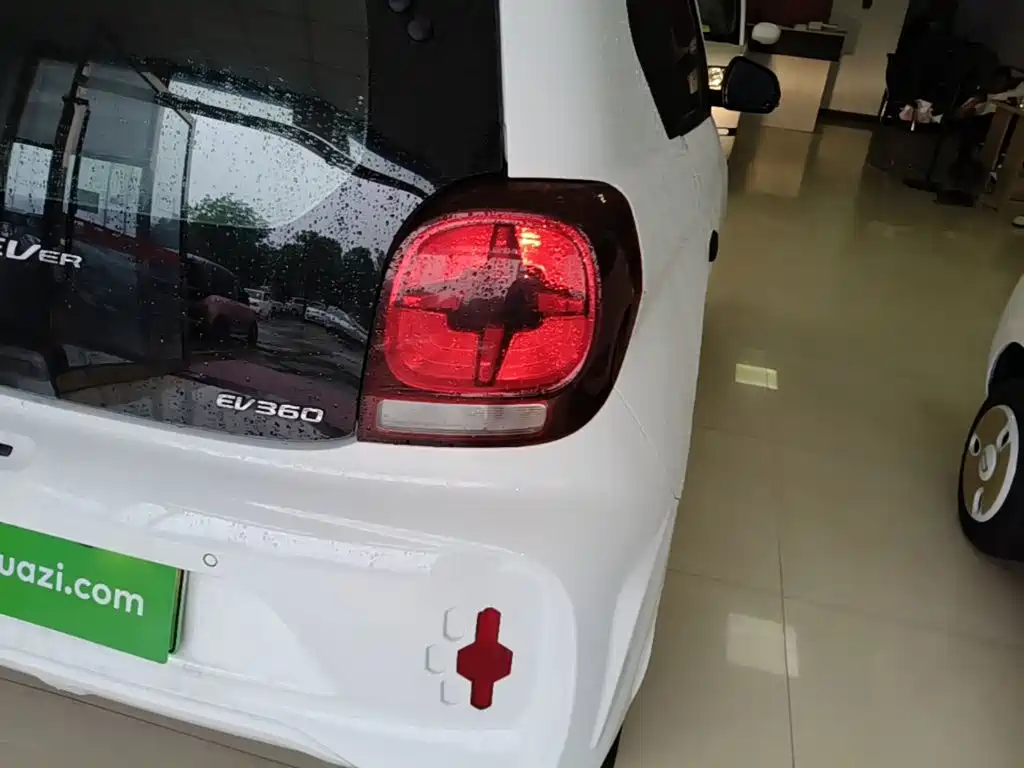 Roewe Clever — миниатюра 8