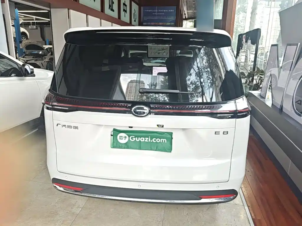 GAC Motor 传祺E8 PHEV — миниатюра 6