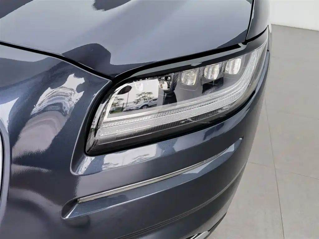 Lincoln Nautilus 2021 2.7T