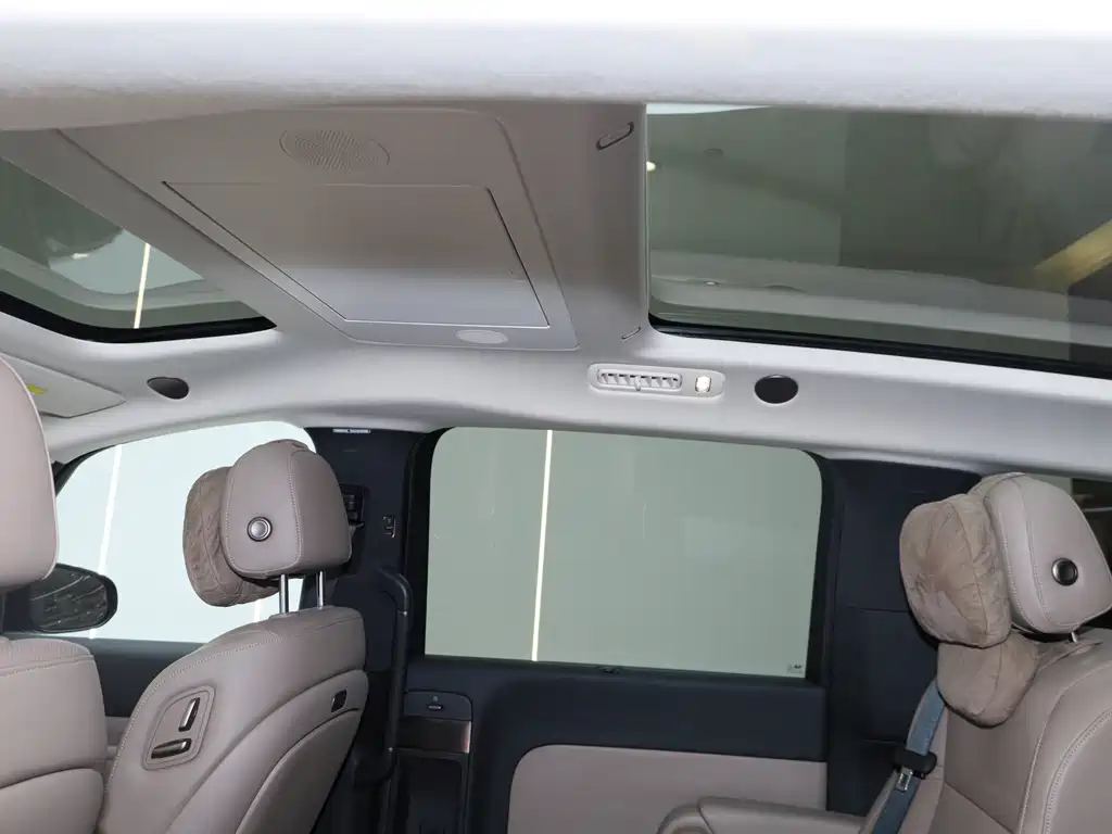 Li Auto Li MEGA — миниатюра 23