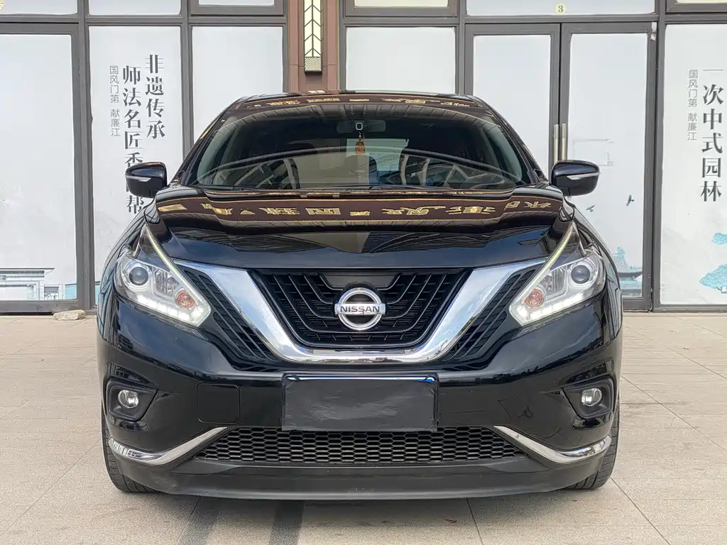 NISSAN LOULAN