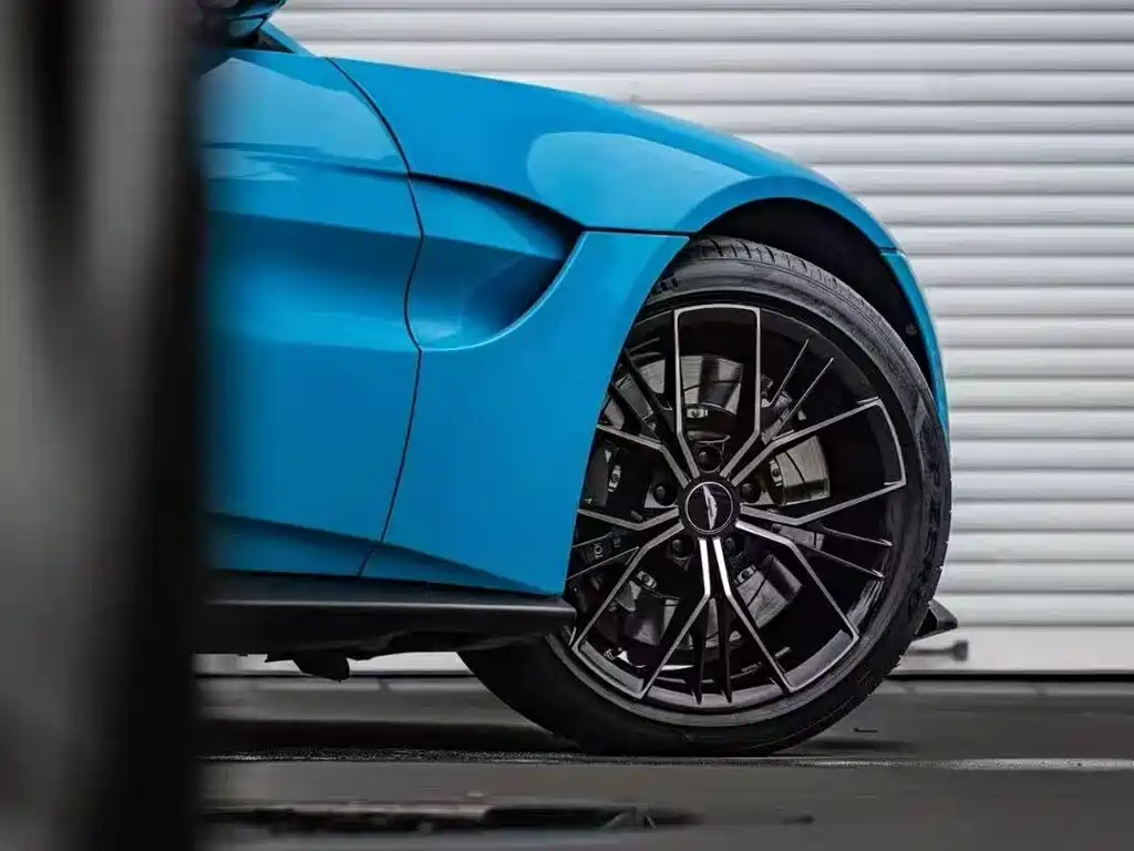 Aston Martin V8 Vantage 2022 4.0T V8 Coupe