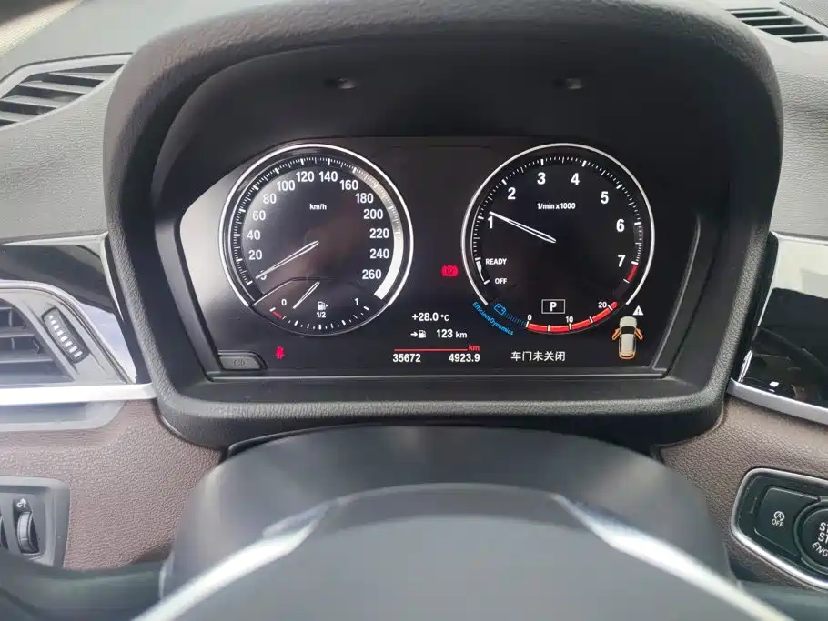 BMW X1 — миниатюра 14
