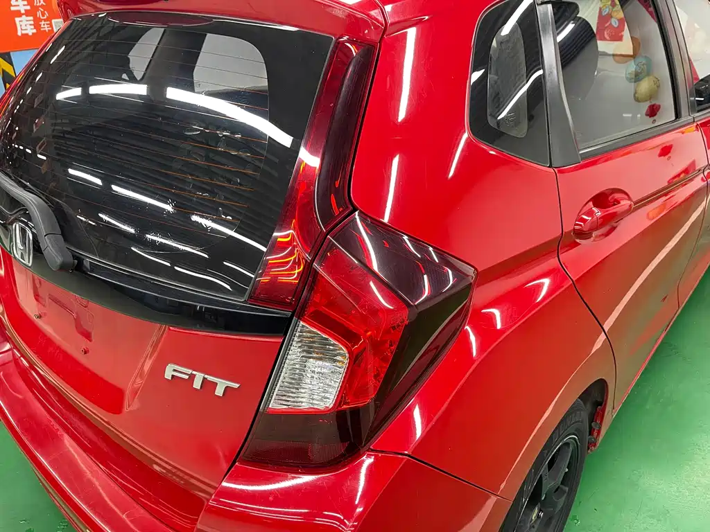 Honda Fit — миниатюра 28