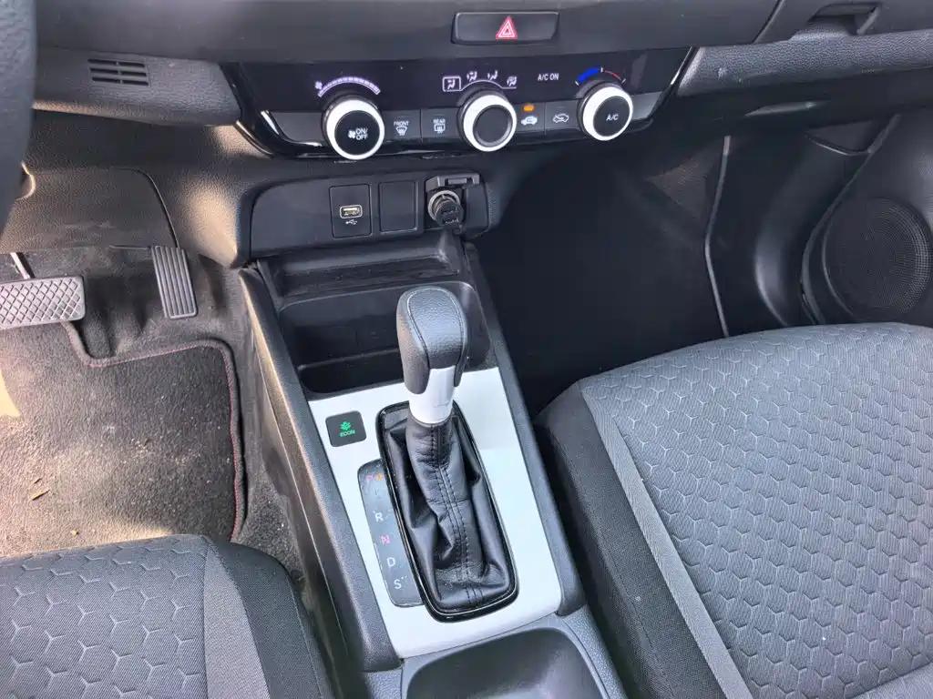 Honda Fit — миниатюра 12