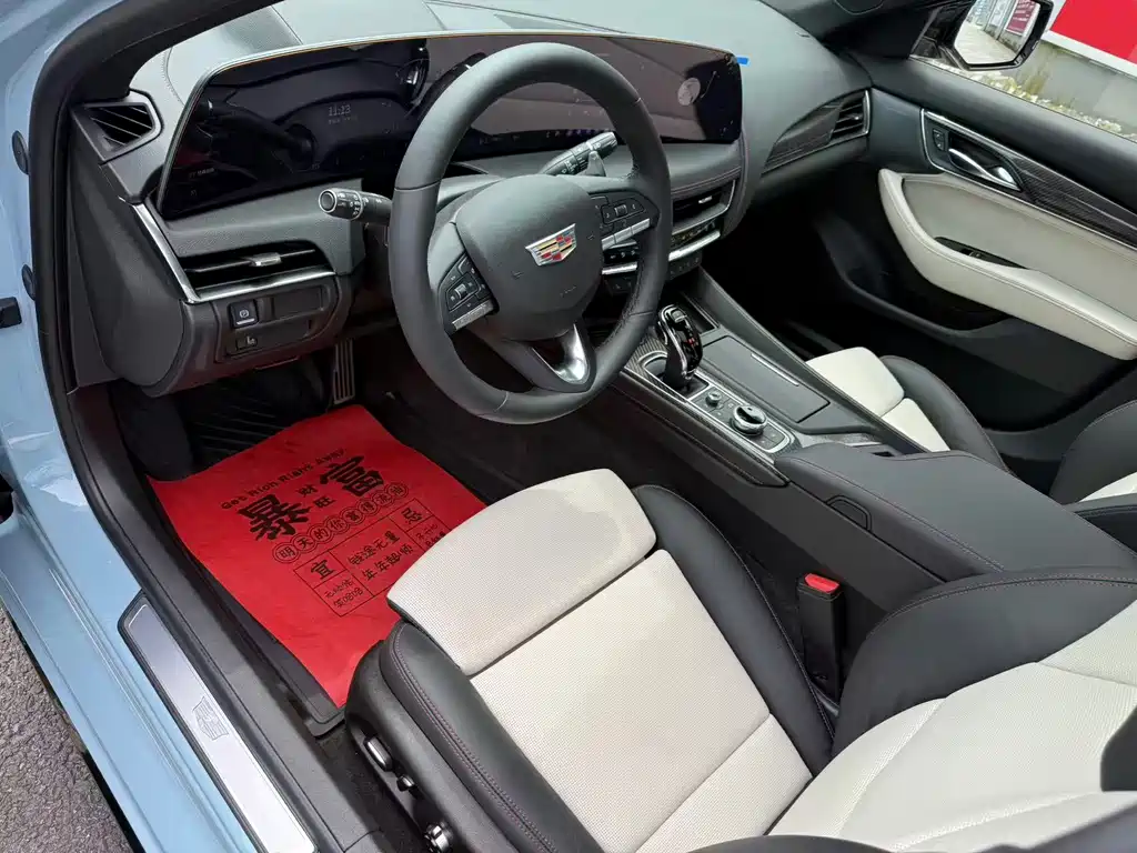 Cadillac CT5 2025 28T +
