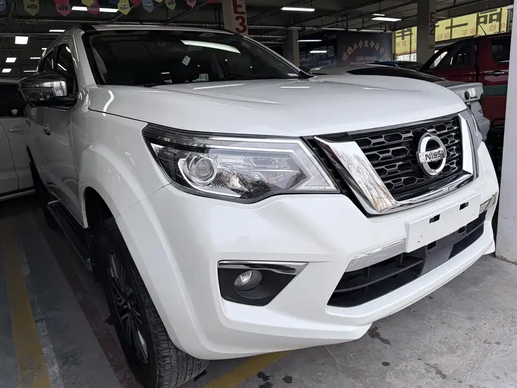 Nissan Terra 2.5L XL Upper 4WD Auto 4WD Luxury Edition, фото 3