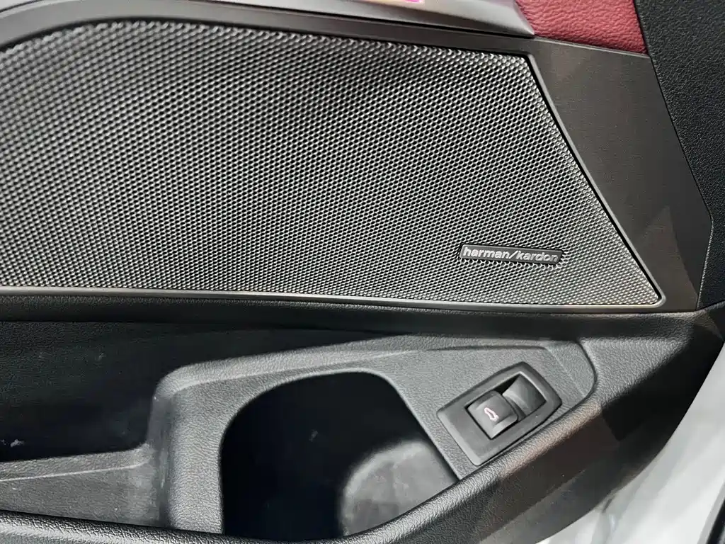 BMW 3 Series — миниатюра 5