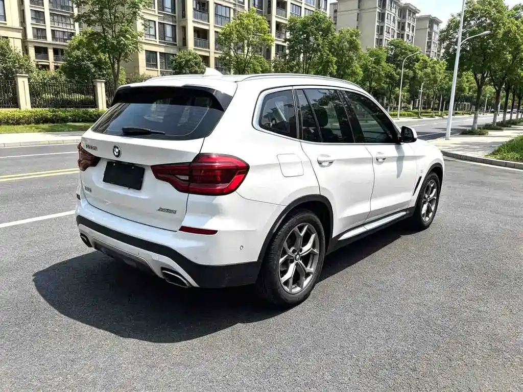 BMW X3 — миниатюра 4
