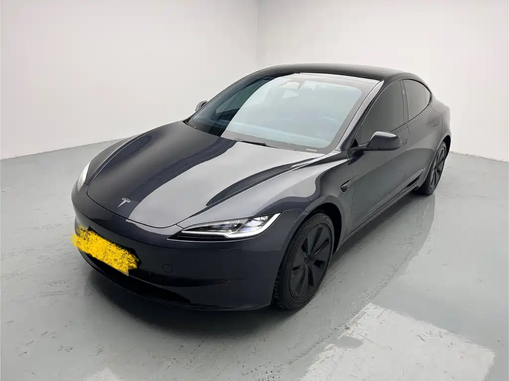 Tesla Model 3 2025