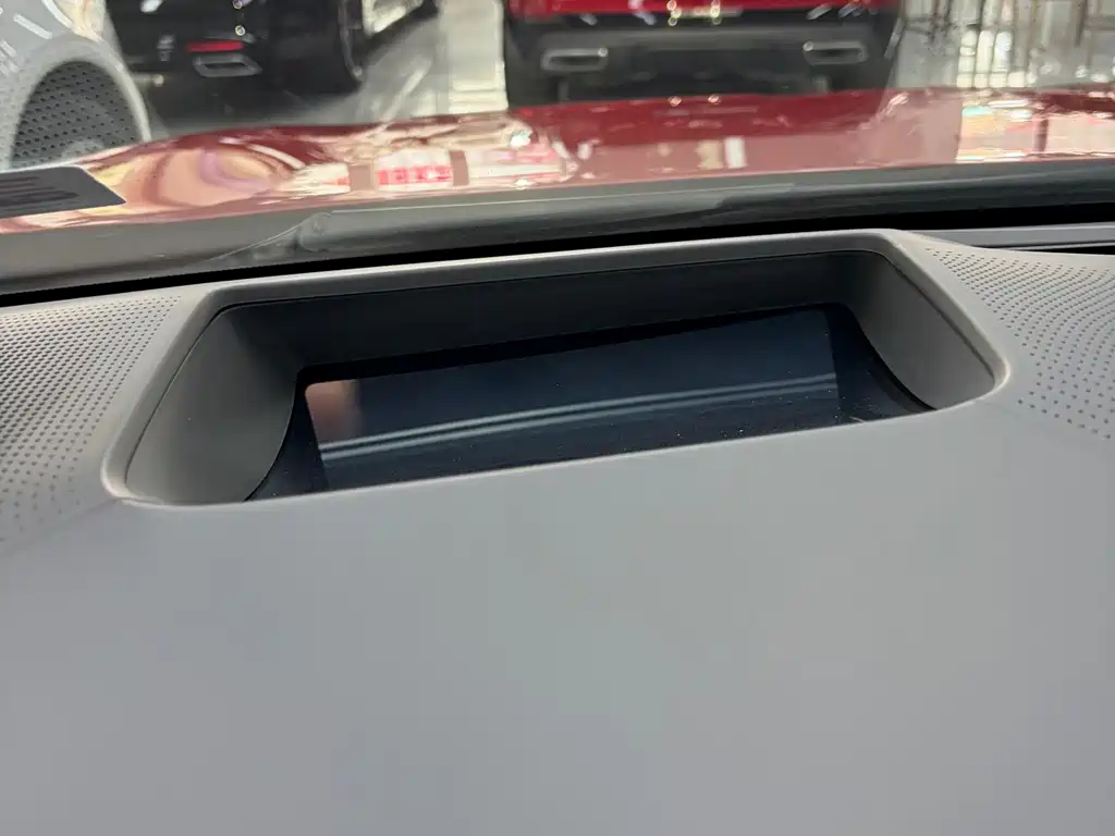 Cadillac IQ — миниатюра 18