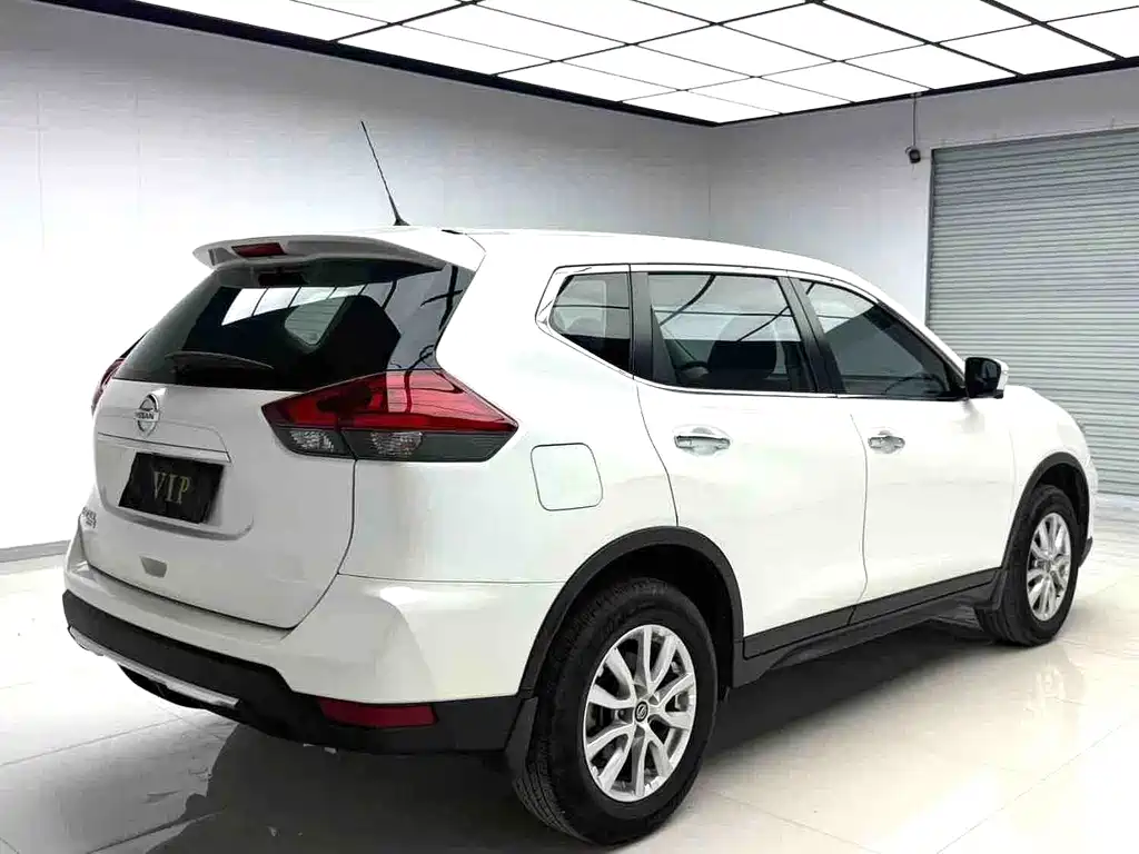 Nissan X-Trail — миниатюра 4