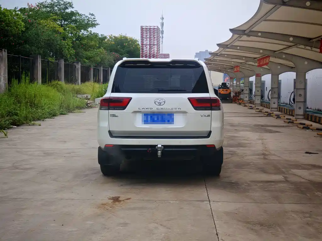 Toyota Land Cruiser — миниатюра 5