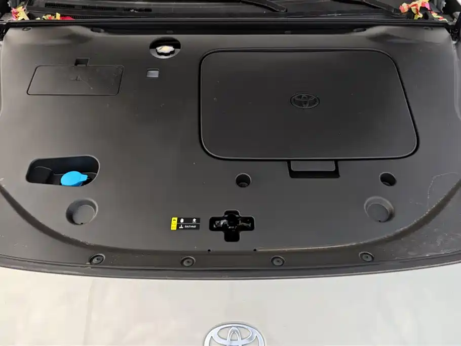 Toyota bZ7 7 2026 600 Pro