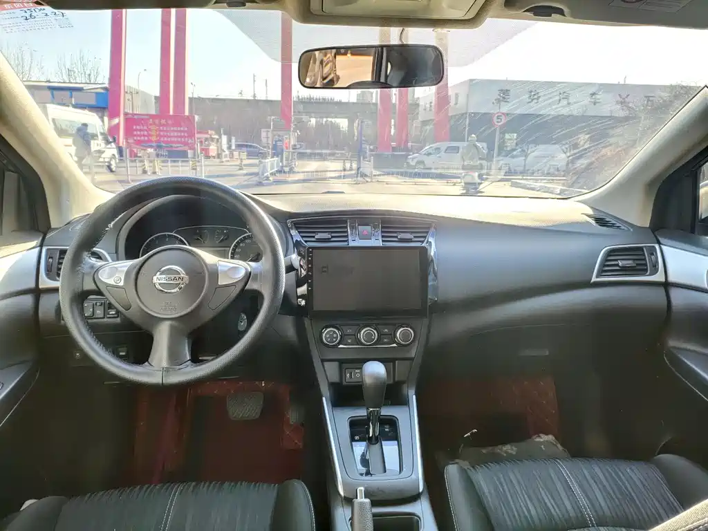 NISSAN XUAN YI
