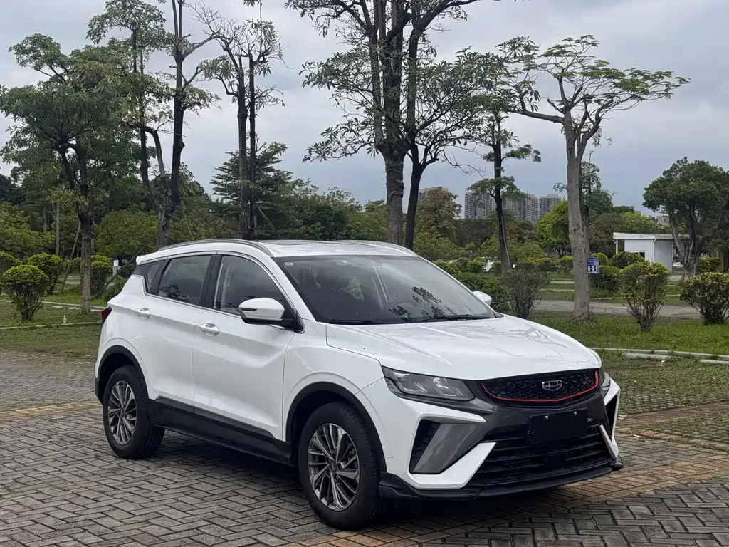 Geely Binyue - фото 3