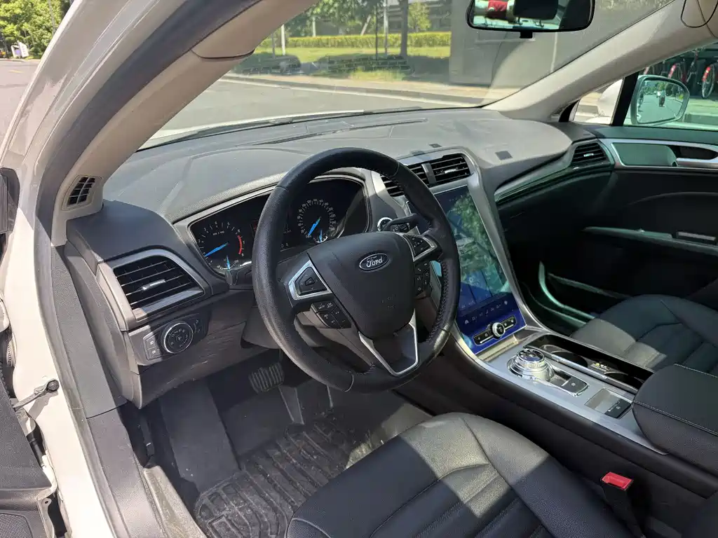 Ford Mondeo 2020 EcoBoost 180 Fashion