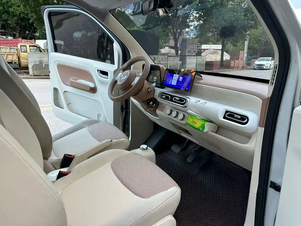 Wuling MINIEV — миниатюра 9