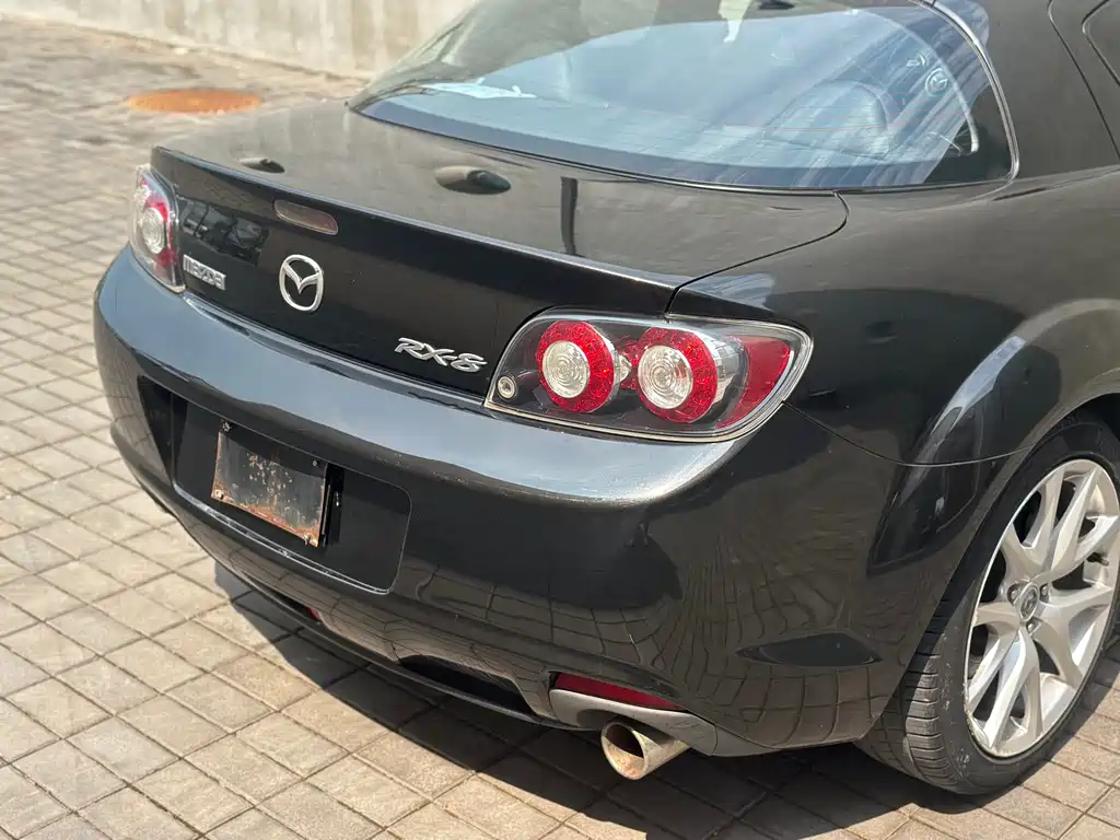 Mazda RX-8 — миниатюра 9
