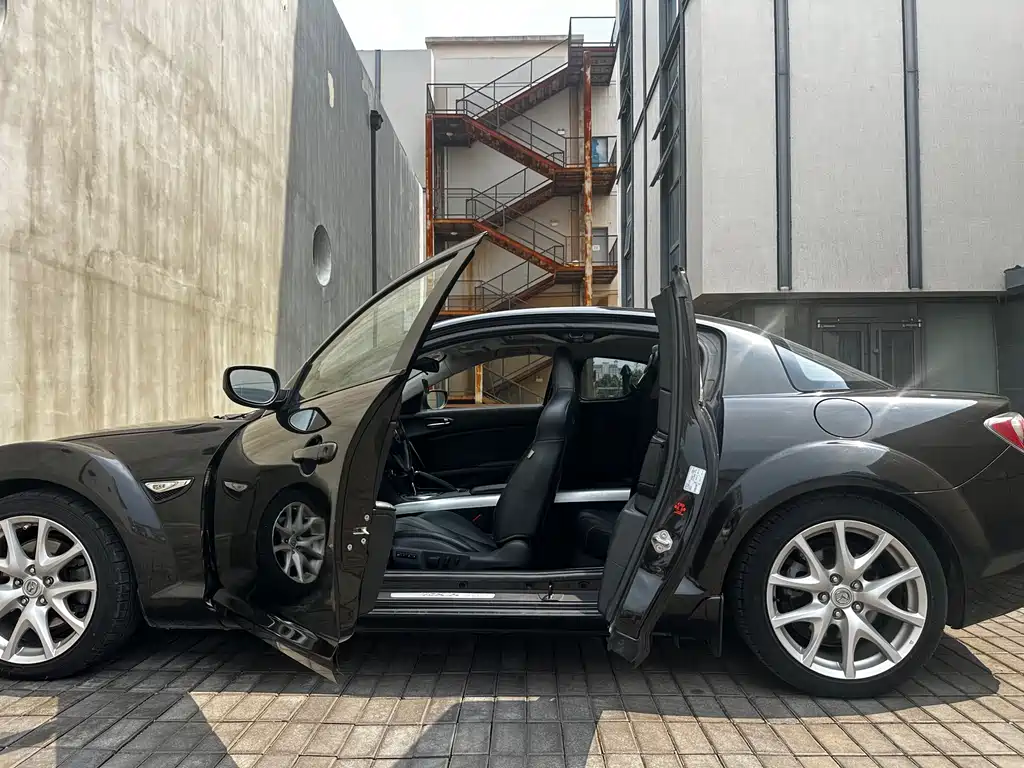 Mazda RX-8 — миниатюра 10