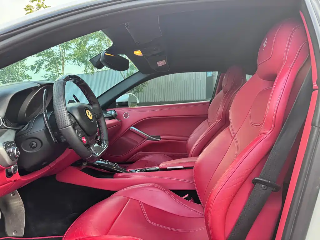 Ferrari F12berlinetta 2013 6.3L