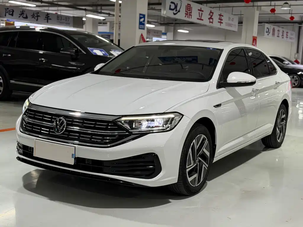 Volkswagen Sagitar 2023