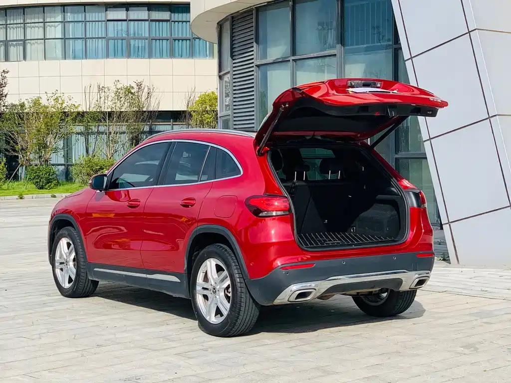 Mercedes-Benz GLA — миниатюра 8
