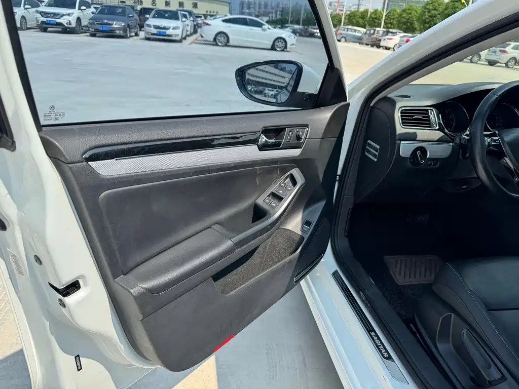 Volkswagen Sagitar — миниатюра 11