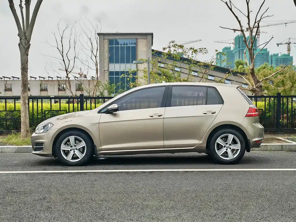 Volkswagen Golf — миниатюра 9
