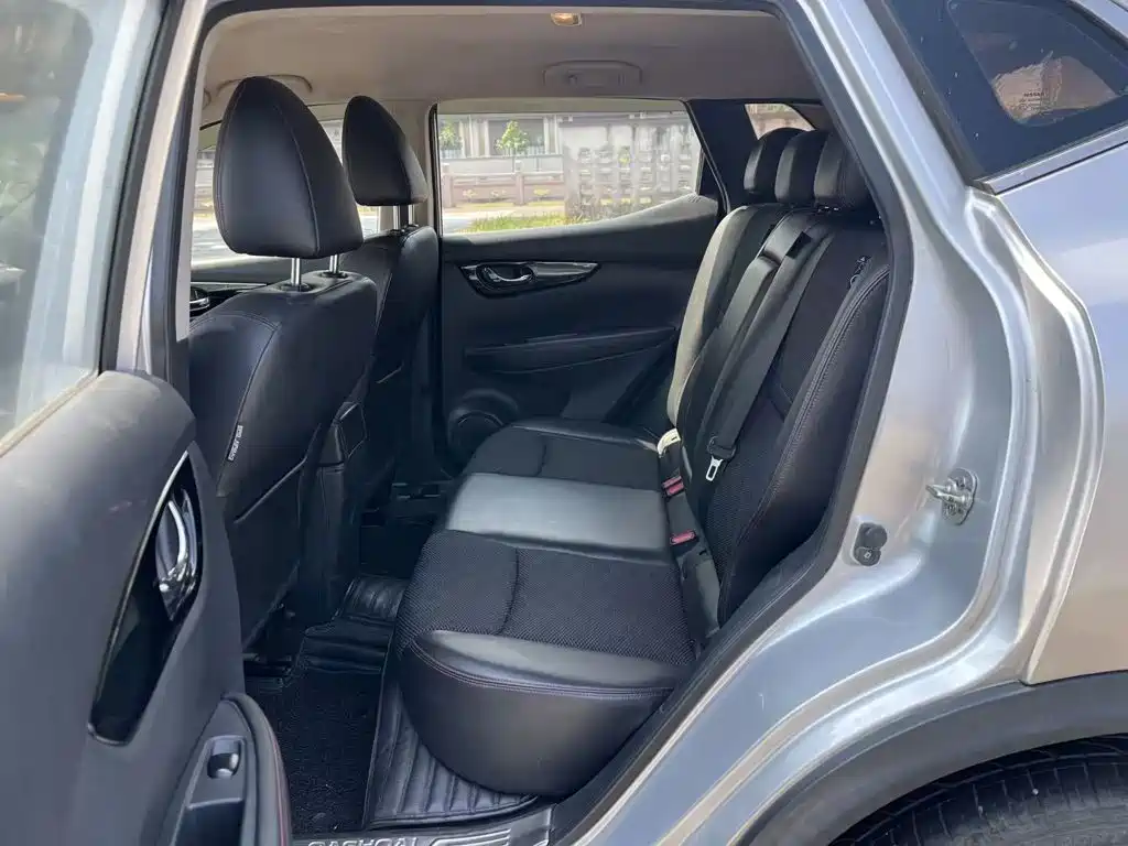 Nissan Qashqai — миниатюра 6
