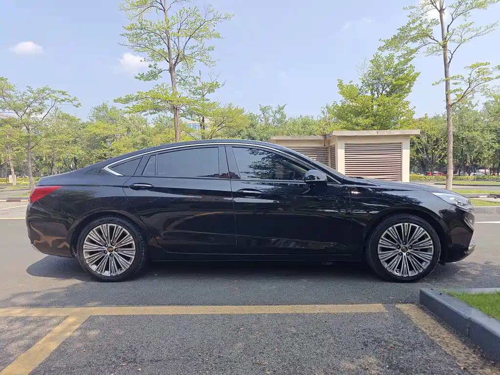 Hongqi Hongqi H5 — миниатюра 13